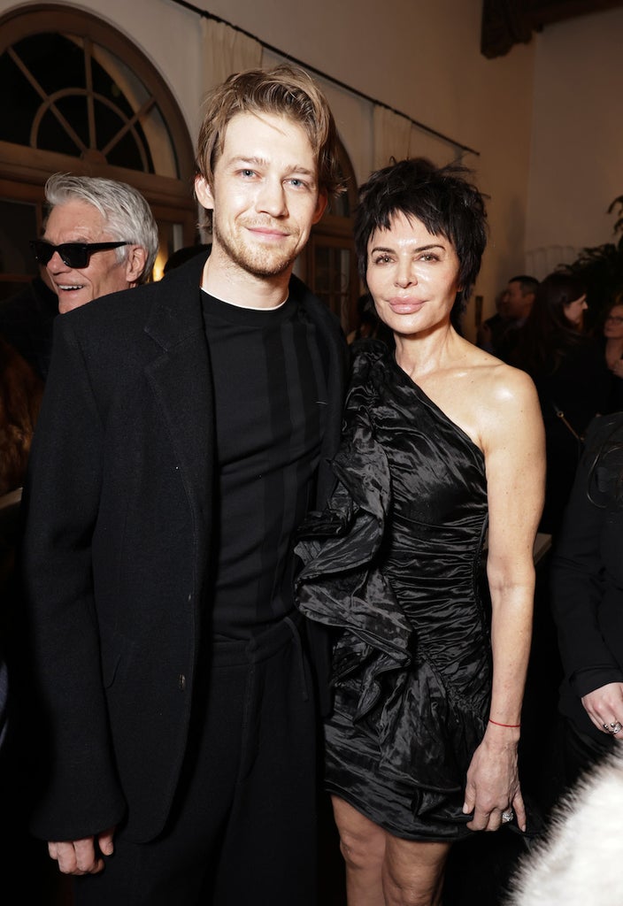 Joe Alwyn, Lisa Rinna, Hamnet