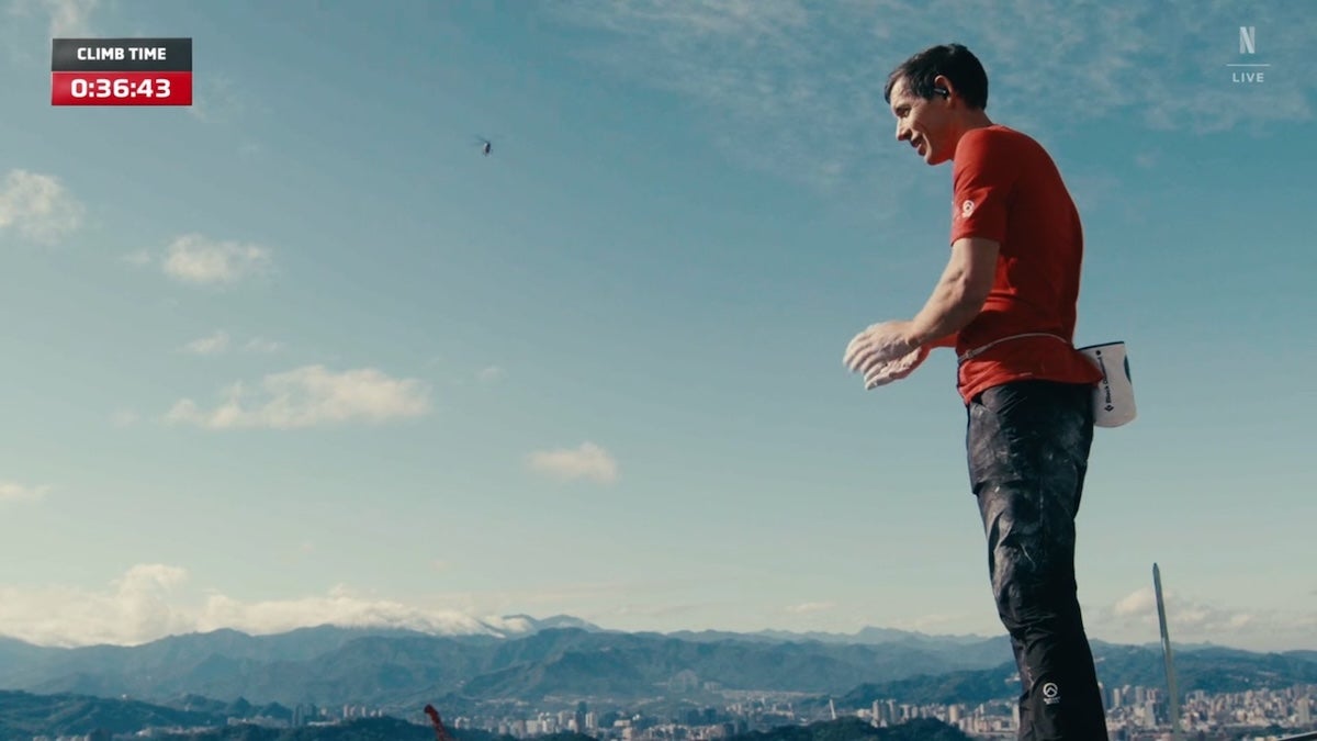 Netflix’s ‘Skyscraper Live’ Captures Alex Honnold’s Triumphant Free Solo Climb of 101-Story Building | Video