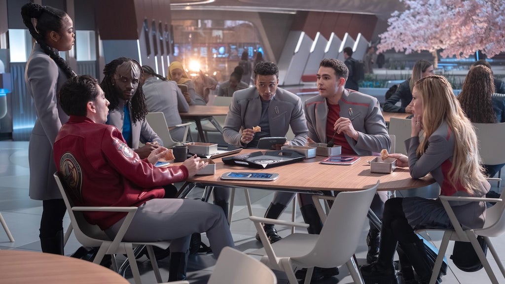 star-trek-starfleet-academy-cast-paramount-plus