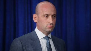 Stephen Miller’s Wife Says He Was ‘Behind Me and Protecting Me’ After Shield Accusations During WHCD Evacuation | Video