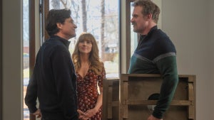 Jason Bateman, Linda Cardellini and David Harbour in “DTF St. Louis” Episode 1(Tina Rowden/HBO)