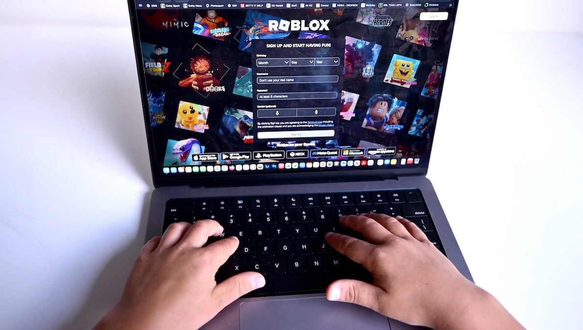 Roblox processado por ‘permitir pedófilos predadores’