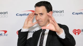White House Correspondents’ Dinner Skirts Politics, Taps Mentalist Oz Pearlman as Headliner