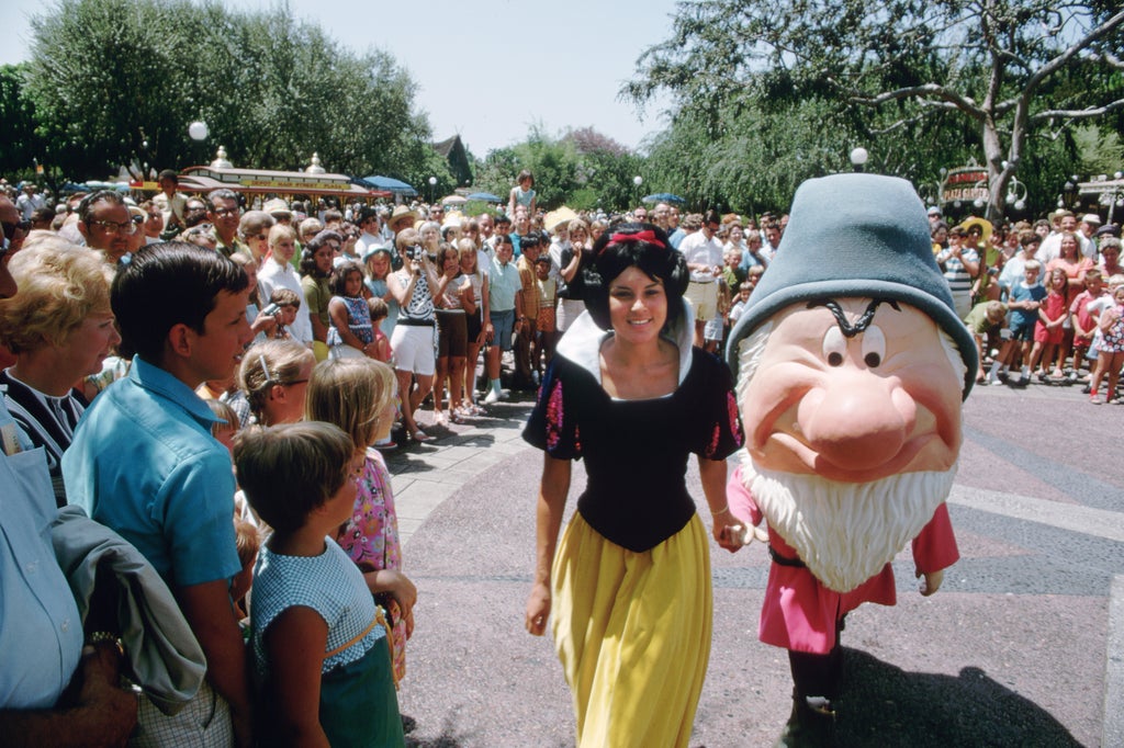 Snow White and Grumpy, Disneyland