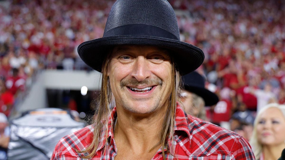 Kid Rocks Flips Off ‘Haters’ and ‘Fake News Media’&hellip;