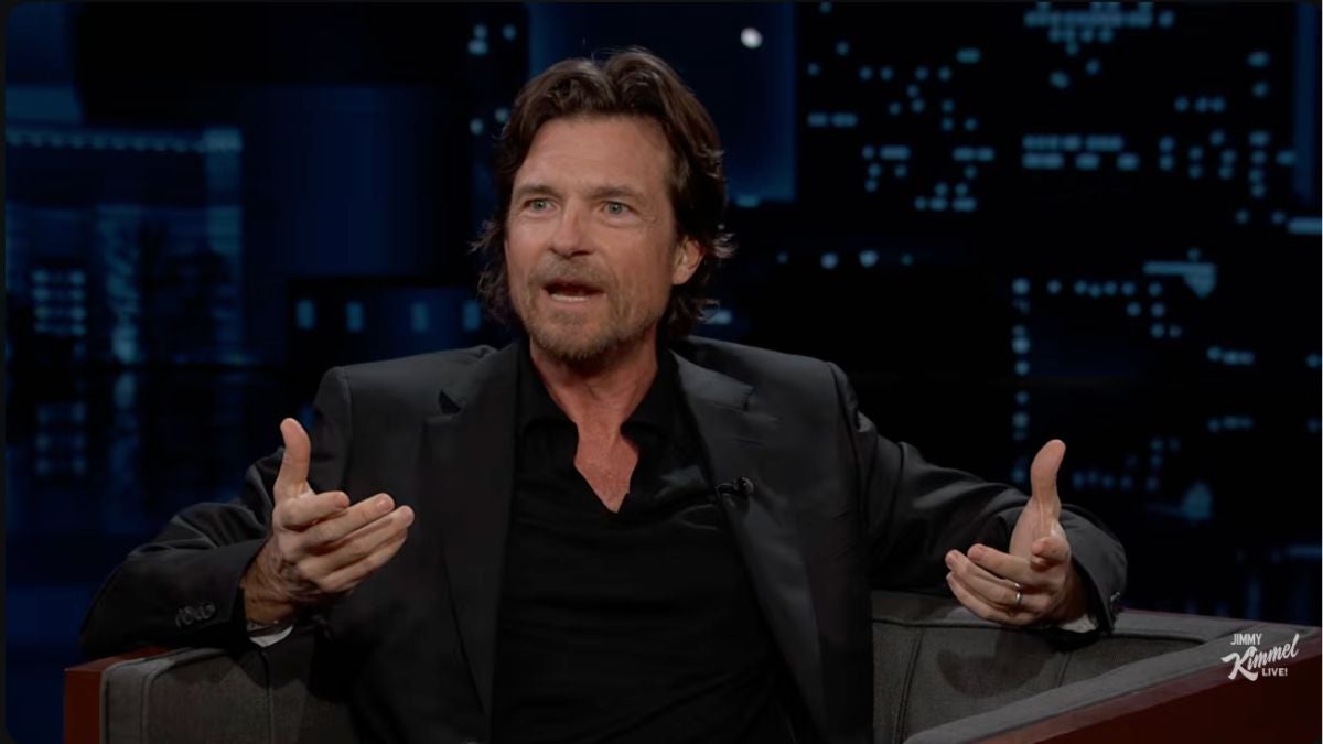 Jason Bateman zomba de artigos clickbait para citações seletivas