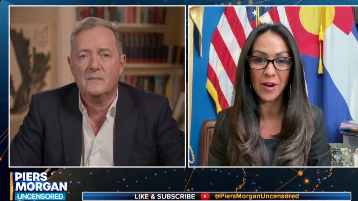 Lauren Boebert tropeça ao tentar explicar o que significa inflação