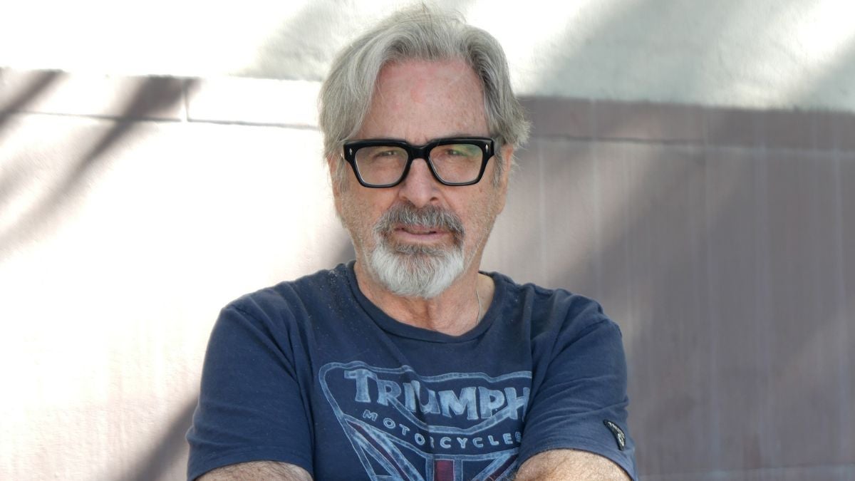 A forma de morte de Robert Carradine foi considerada suicídio pelo escritório do médico legista