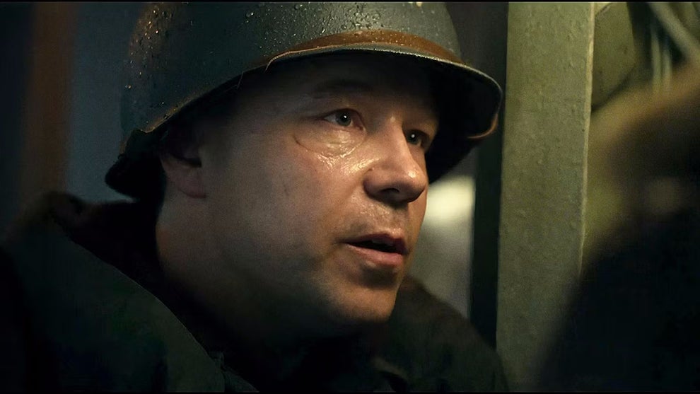 greyhound-2-stephen-graham