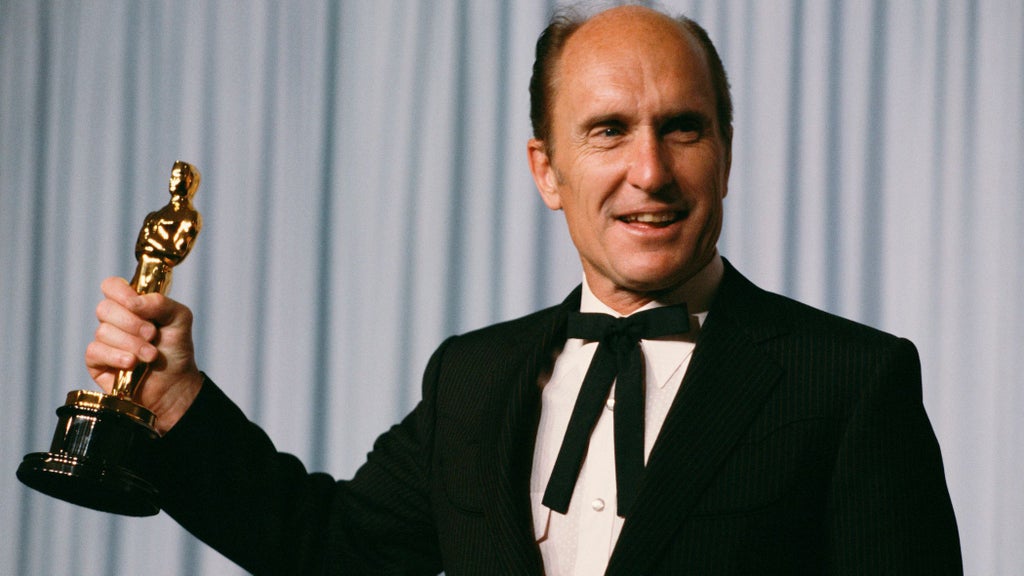 Robert Duval wins the Oscar for Best Actor for his performance in the film Tender Mercies at the 56th Academy Awards. (Photo by Bill Nation/Sygma via Getty Images)
