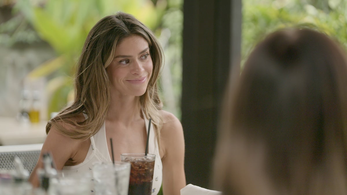 “The Secret Lives of Mormon Wives” interrompe a produção em meio a acusações de violência doméstica de Taylor Frankie Paul