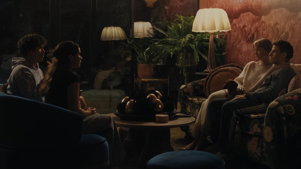 Oscar Isaac, Charles Melton, Cailee Spaeny and Carey Mulligan in "Beef" Season 2