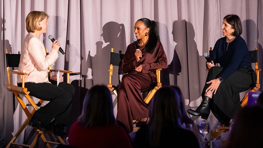 Sharon Waxman, Kerry Washington, and Pilar Savone
