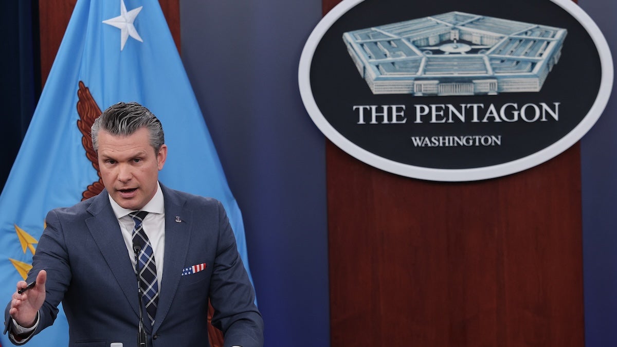 Pete Hegseth estabelece novas restrições à imprensa no Pentágono depois de perder para o New York Times no tribunal