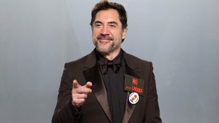 Javier Bardem’s Iran Protest Oscars Pin Is the Same He Wore in 2003 for Iraq: ‘Another Illegal War’ | Video