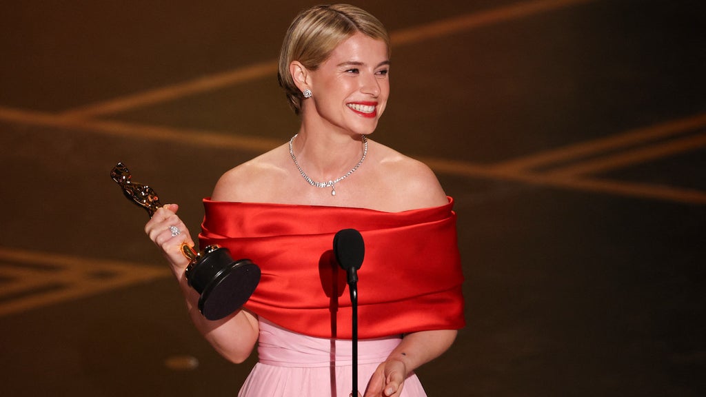 Jessie Buckley wins Best Actress for "Hamnet" at the 98th Annual Academy Awards. (Patrick T. Fallon / AFP via Getty Images)