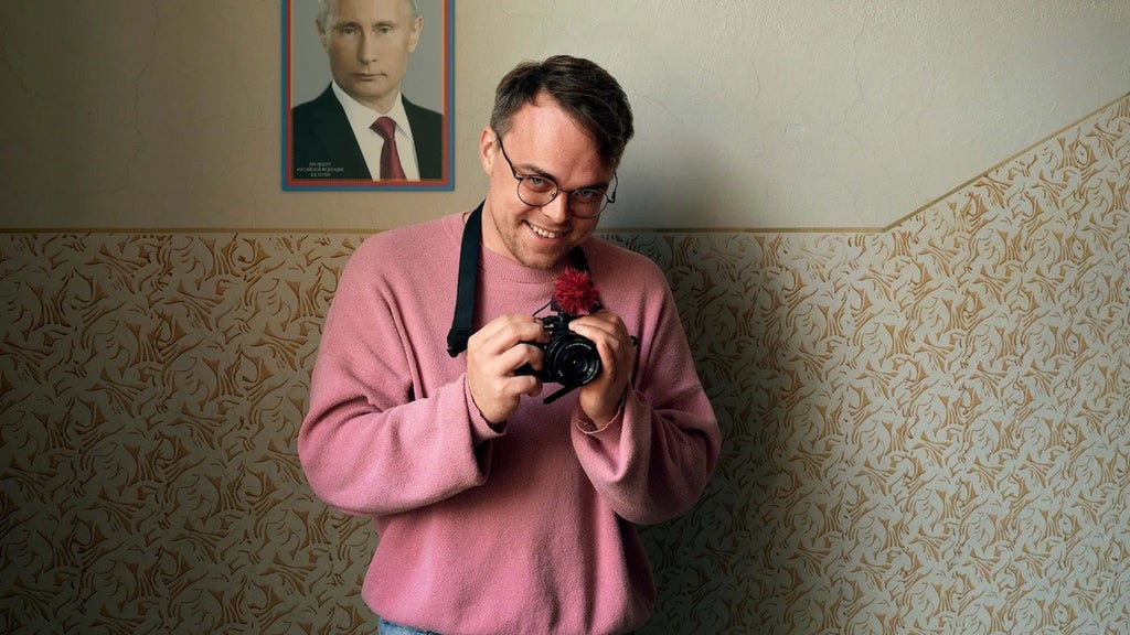 "Mr. Nobody Against Putin" (DR Sales)