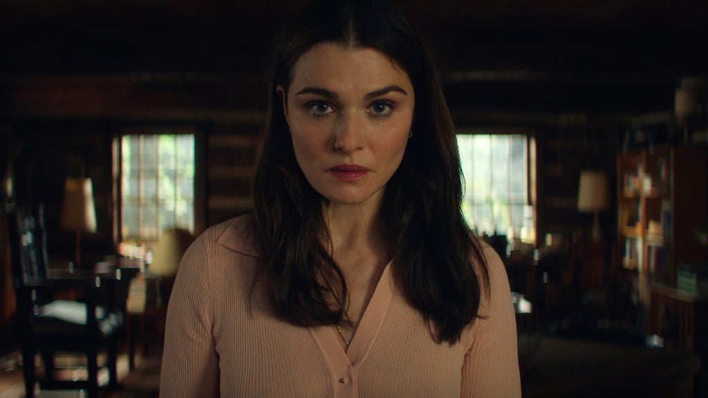 Rachel Weisz in "Vladimir" (Netflix)