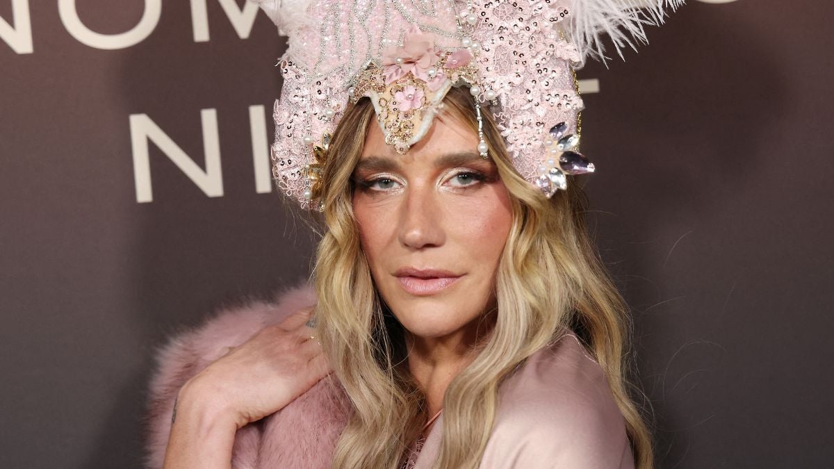 A Casa Branca está questionando Kesha por protestar que sua música foi usada para promover a guerra