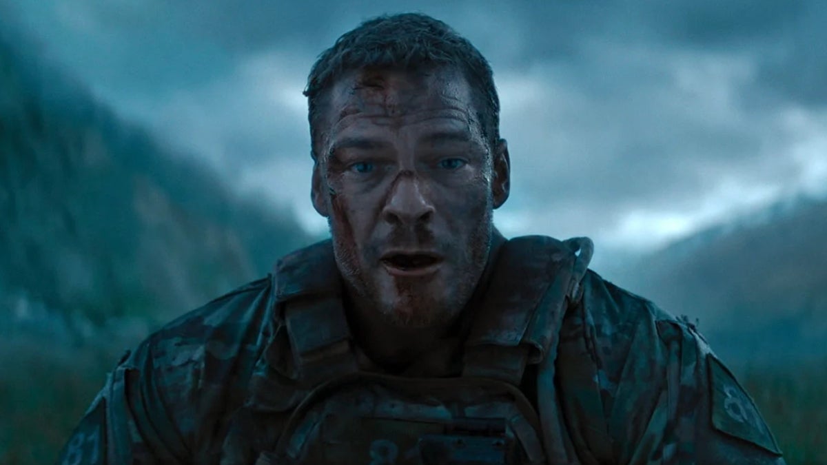 O divertido filme de ficção científica de Alan Ritchson