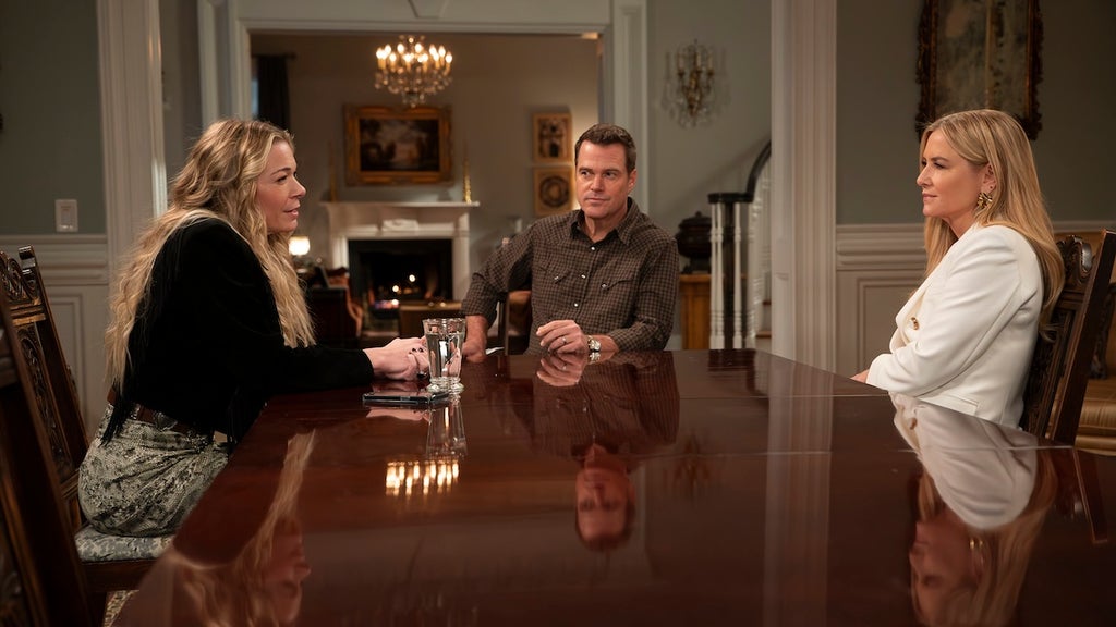 911-nashville-leann-rimes-chris-odonnell-jessica-capshaw-disney