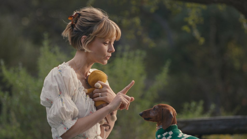 Carey Mulligan in "Beef" Season 2 (Netflix)