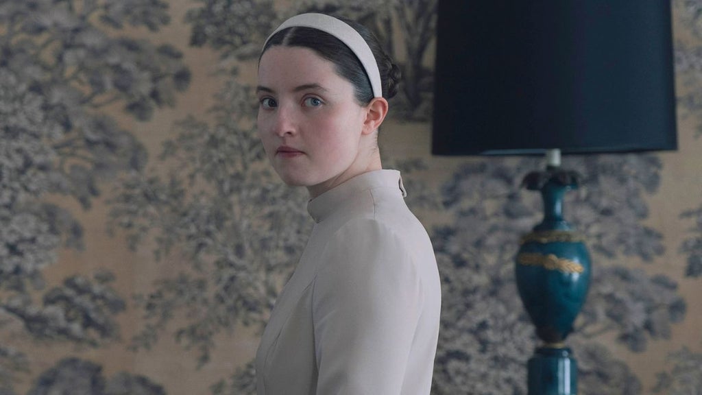 Lucy Halliday as Daisy in "The Testaments" (Hulu)