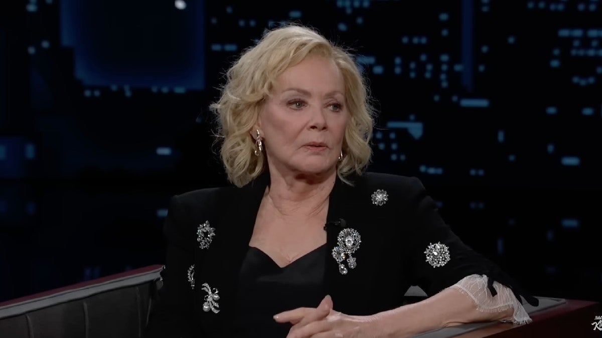 Jean Smart Jokes She and Trump Are Going to Arm Wrestle for the FIFA Peace Prize | Video