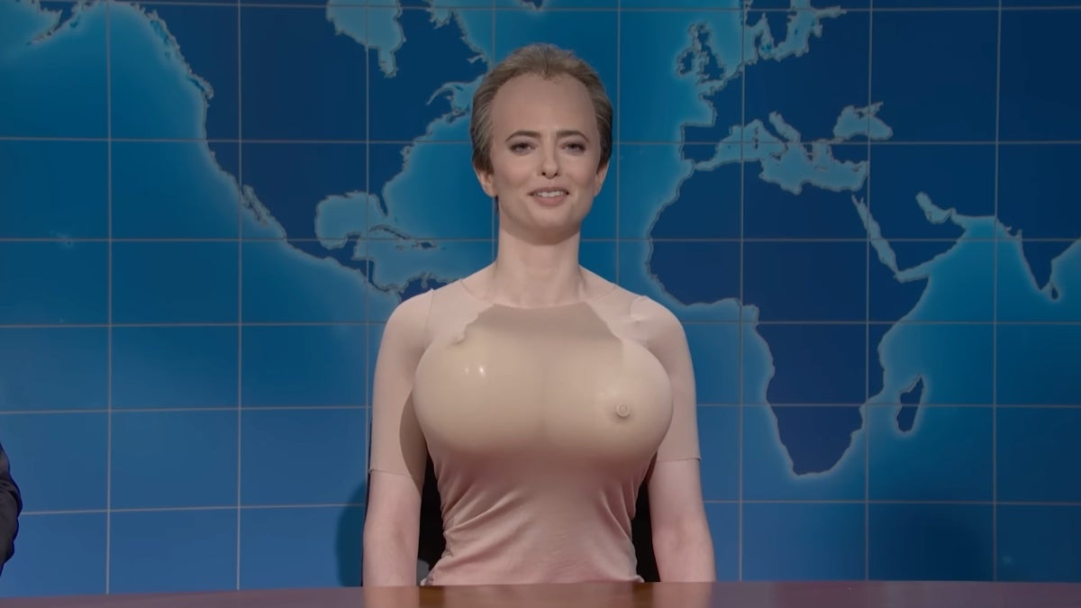 Colin Jost Cracks Up Michael Che and Sarah Sherman in ‘SNL’ Sketch About Kristi Noem’s Husband