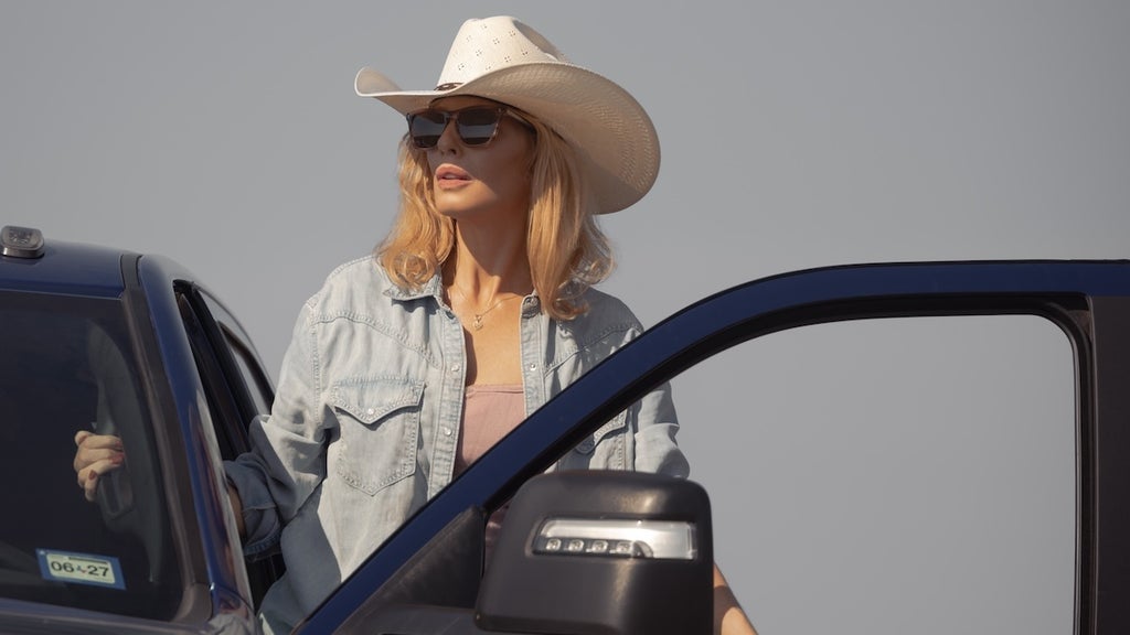 dutton-ranch-kelly-reilly-paramount