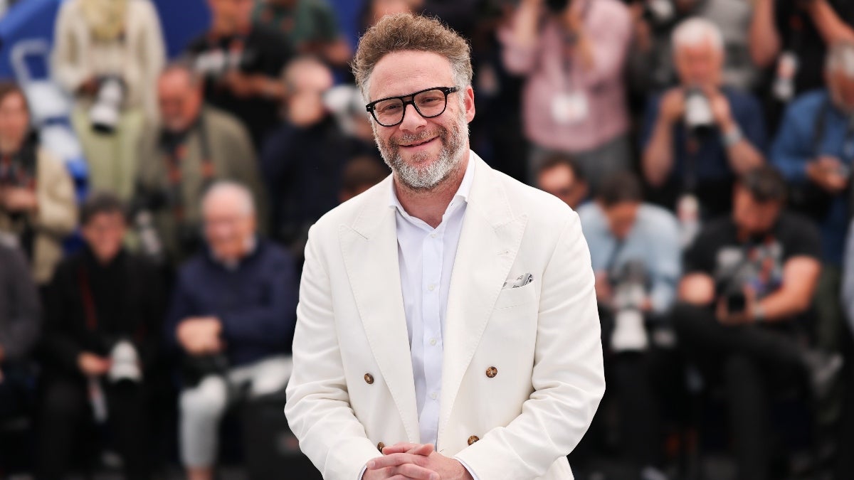Seth Rogen Blasts ‘Stupid Dog S–t’ AI Films, Insists Anyone Who Uses It ‘Shouldn’t Be a Writer’ | Video