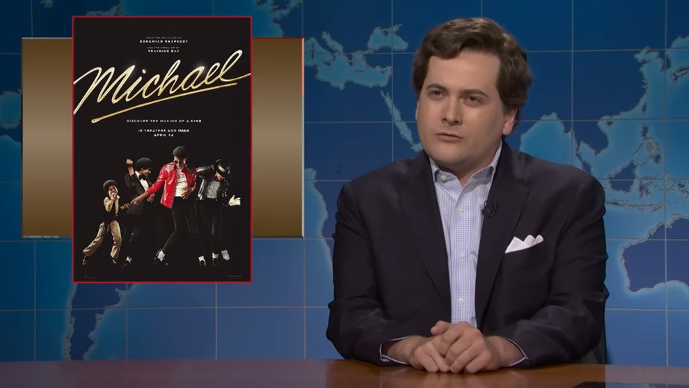 "SNL" star Jeremy Culhane impersonates Tucker Carlson for a Weekend Update segment