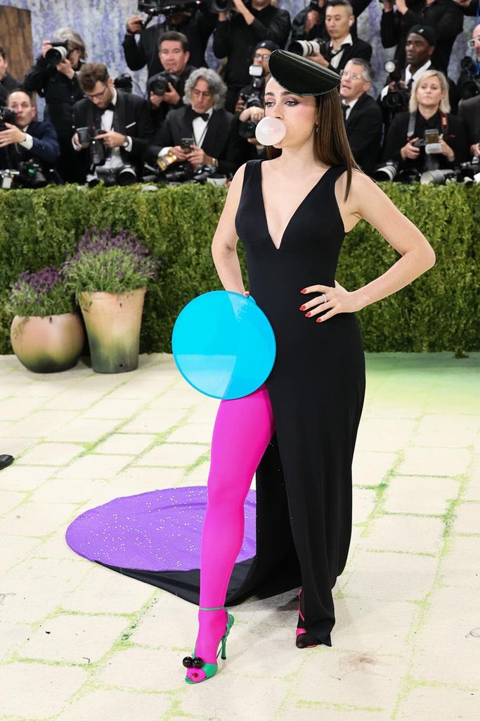 Rachel Sennott in a custom Marc Jacobs look inspired by artist John Baldessari. Source: Getty