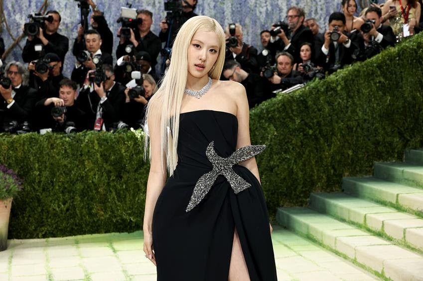 Rosé in a Tiffany necklace. Source: Getty