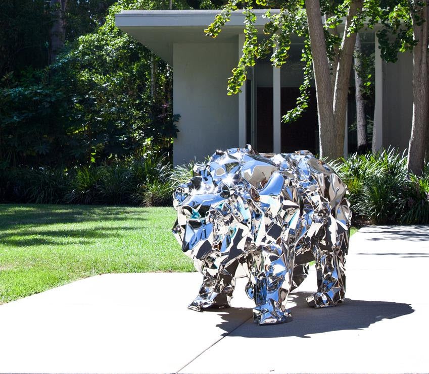 Frank Gehry, Bear with Us, 2014. Photo: Benjamin Lee Ritchie Handler. Source: Gagosian