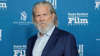 Jeff Bridges Introduces Theo Von to Making AI Music With Suno: ‘It’s Very Frightening’