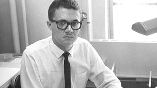 Pat Oliphant, Pulitzer Prize-Winning Political Cartoonist, Dies at 90