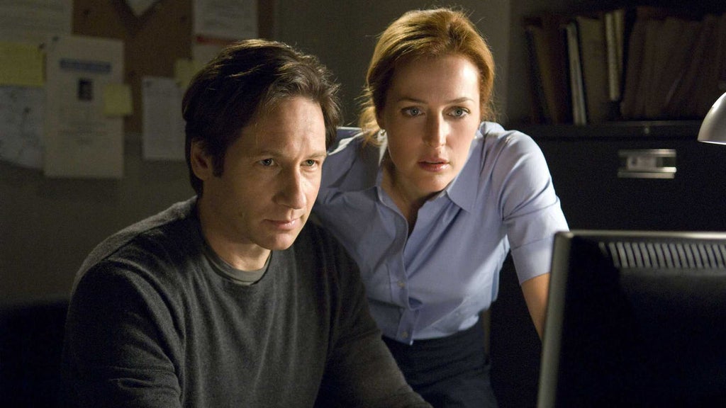 David Duchovny and Gillian Anderson in "The X-Files: I Want to Believe"