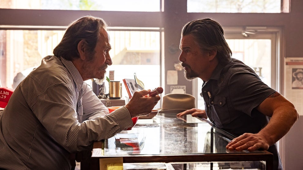 Tommy Lee Jones and Ethan Hawke in "The Lowdown" (Credit: FX)