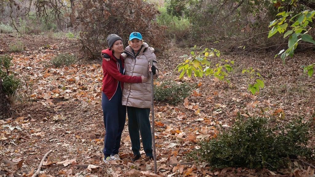 Hannah + Jean in the woods