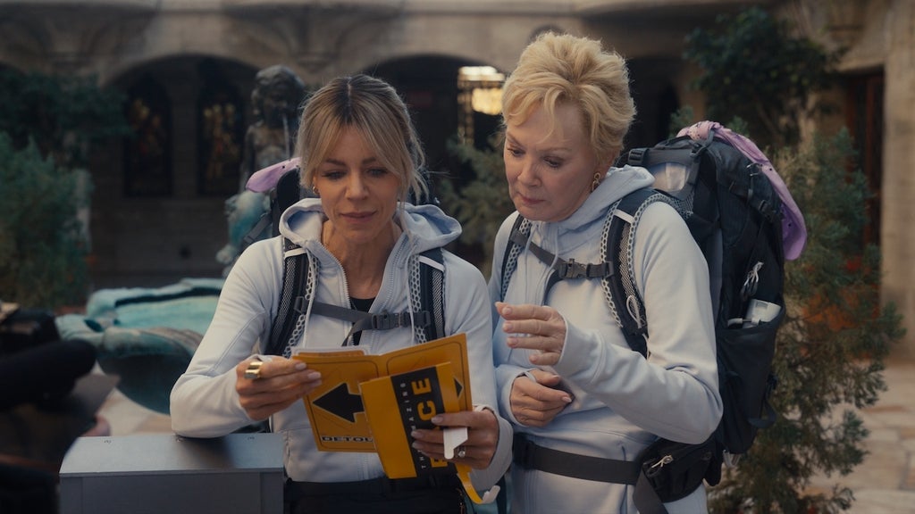 Kaitlin Olson - Jean Smart - Amazing Race