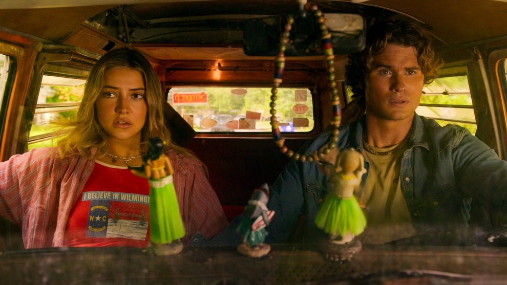 Madelyn Cline as Sarah Cameron, Chase Stokes as John B in episode 505 of "Outer Banks" (Credit: Courtesy of Netflix)