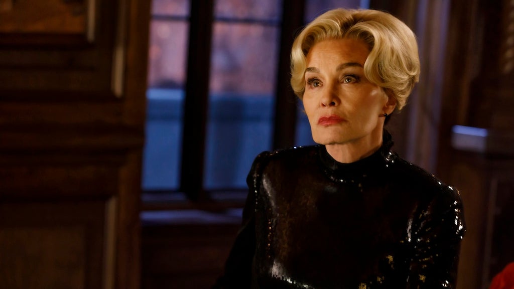 american-horror-story-13-jessica-lange-fx