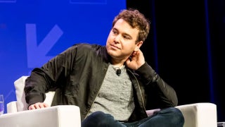 ‘Pod Save America’ Host Jon Lovett Roasts ‘Unhinged,’ Low-Tech LA Mayoral Debate