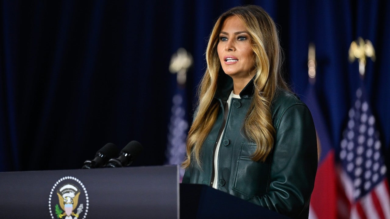 Melania Trump’s Office Credentials a CNN Reporter Despite Presidential White House Ban