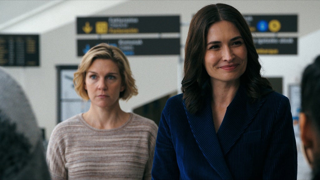 Pluribus - Rhea Seehorn Karolina Wydra