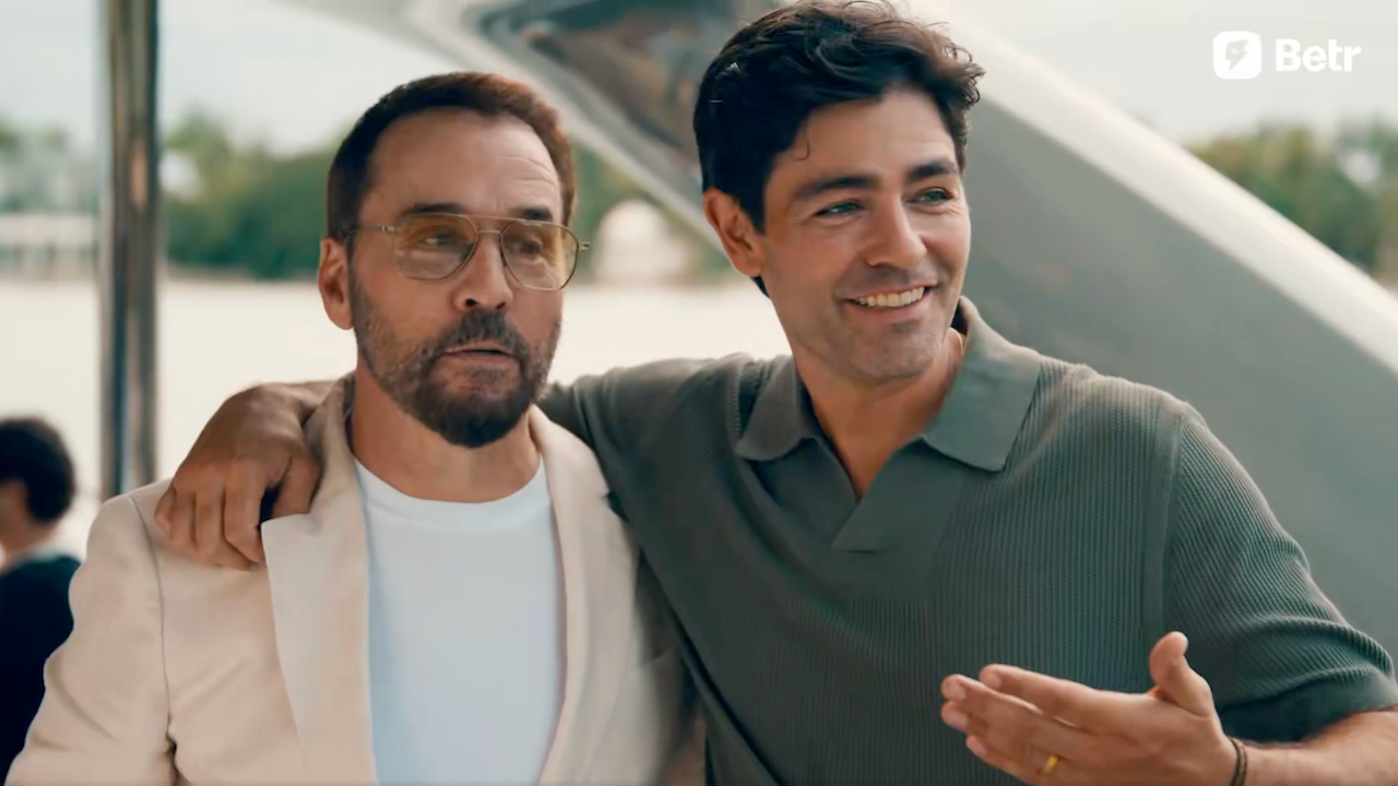 ‘Entourage’ Creator Calls Jeremy Piven and Adrian Grenier Reunion Ad ‘Trash and Theft’