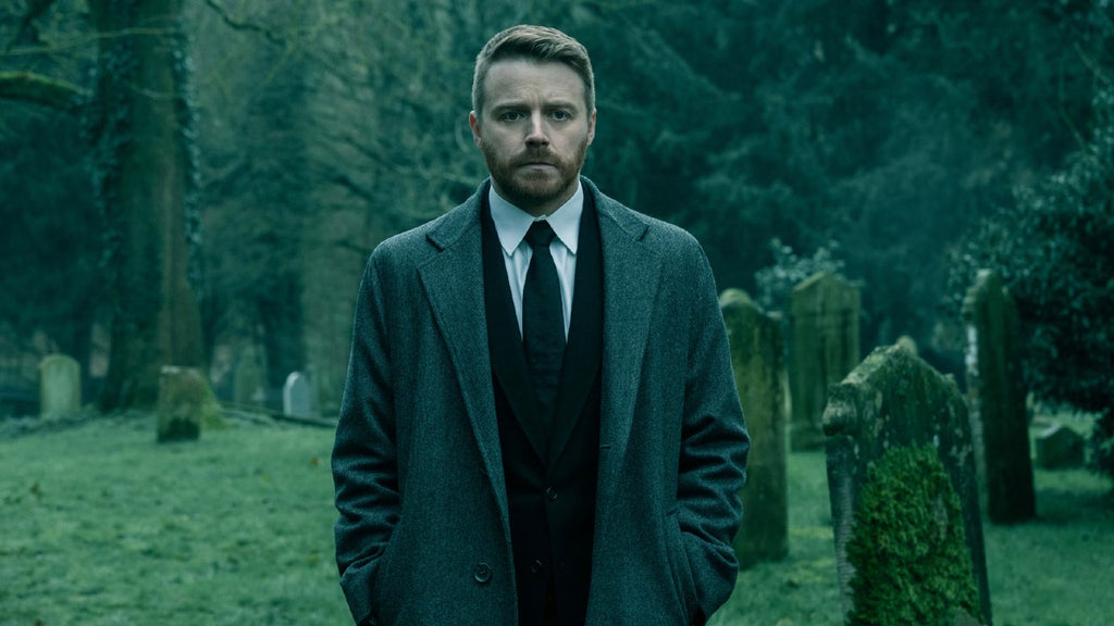 Jack Lowden in the "Slow Horses" Season 6 premiere (Apple TV)