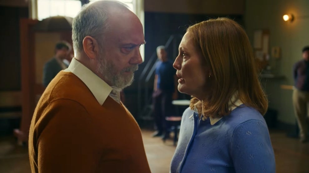 Paul Giamatti and Julianne Moore in 'The Debut' (Credit: A24)