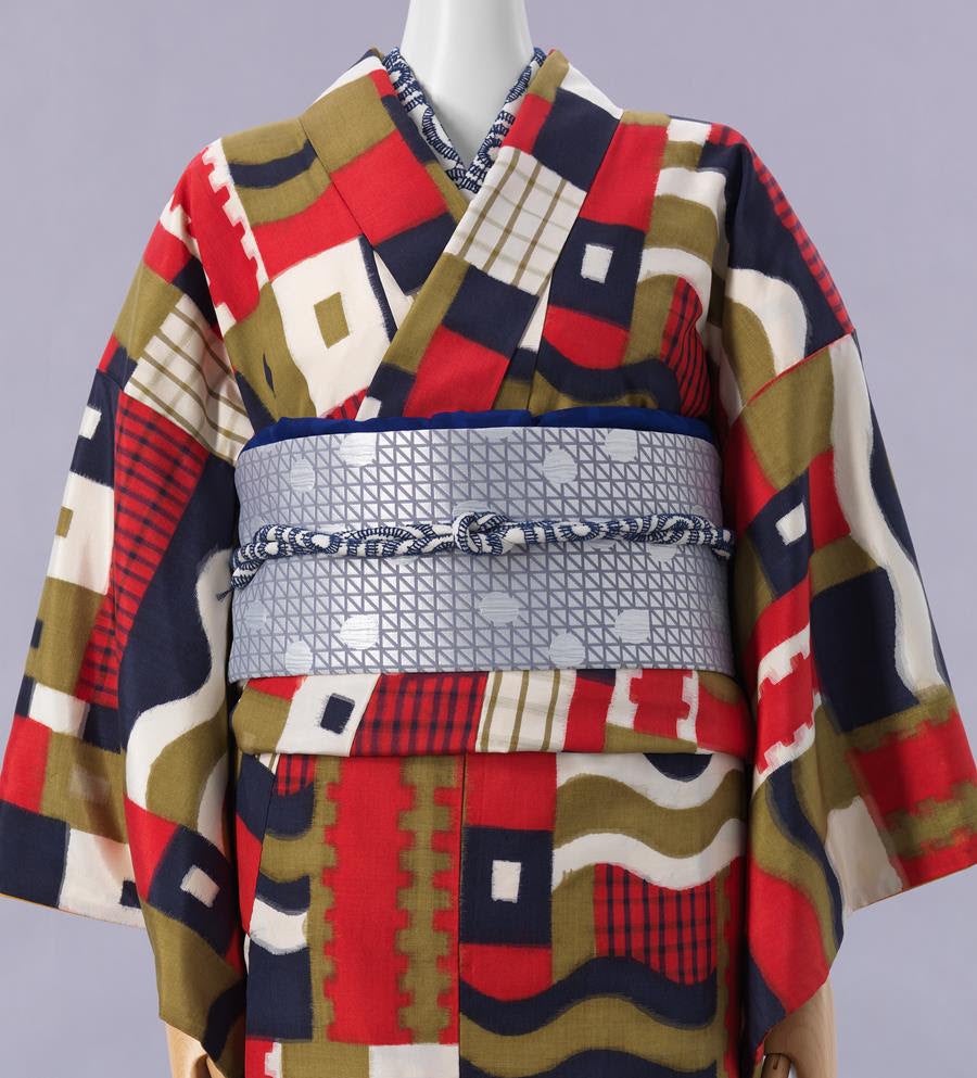 Reiko Sudō for NUNO, Twenty-first Century Isesaki Meisen Project: Kimono (kosode), aka renga (Red Bricks) Ensemble 2016-2021, Los Angeles County Museum of Art. Source: Museum Associates LACMA/Jonathan J. Urban